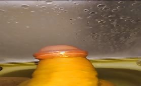 Piss in shower