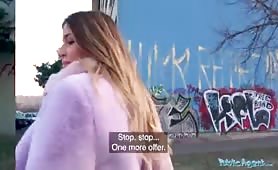 Marika chanel rimorchiata e scopata per soldi