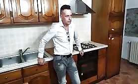 La mercenaria porno italiano