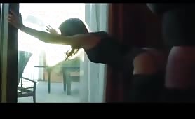 Ragazza italiana - SCOPATA ANALE DOLOROSA alla finestra